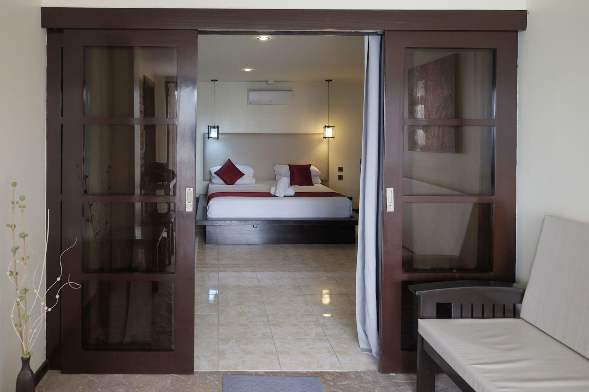 Cliffside Resort Panglao Eksteriør billede